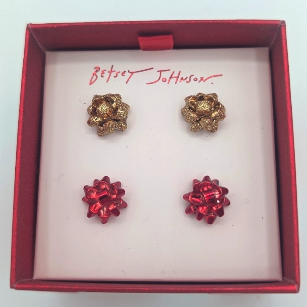 🎉Betsey Johnson Holiday Gift Bow Earrings Red Gold Studs 2 pair new in box